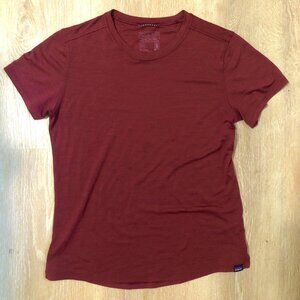 Patagonia Merino Wool T-Shirt, in Dark Pink / Mauve - Baselayer Tee, Medium M